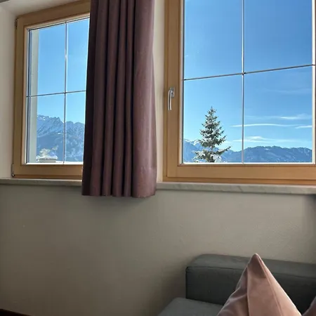 Berghof Apartments *