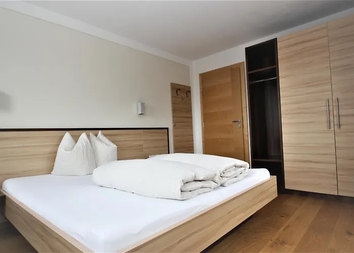 Berghof アパート フィス